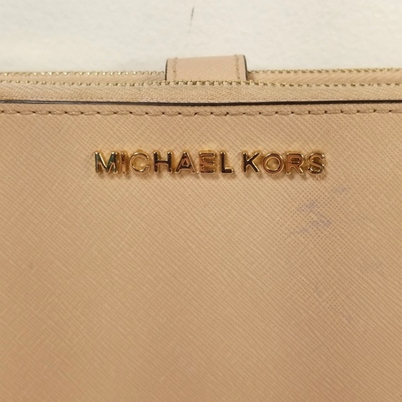 Michael Kors Jet Set Double Zip Biege Wallet Wristlet - Picture 4 of 14